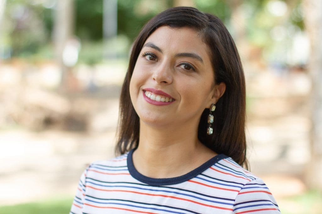 paula roschel - autora do livro #sororidade - quando a mulher ajuda a mulher - editora europa