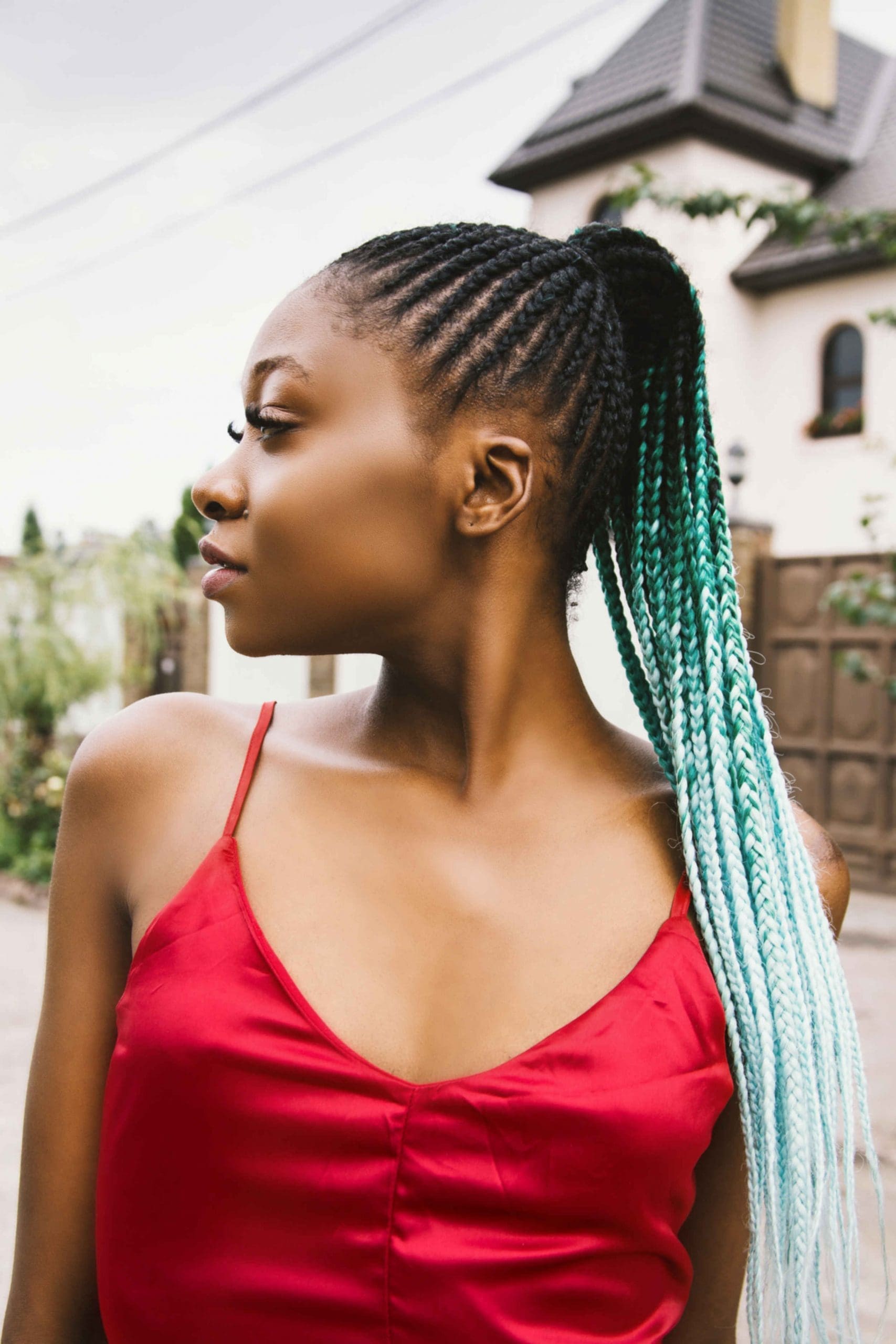 cabelo afro trança colorida longa azul